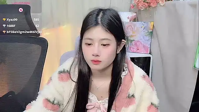 Yvonne-07 online show from 12.21.25