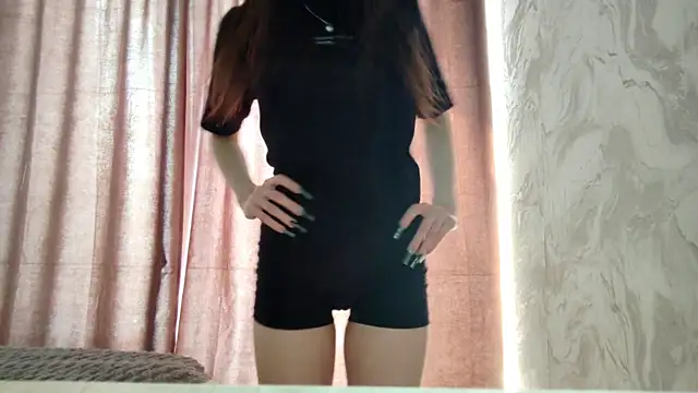 Qwami Amie online show from 03.07.26