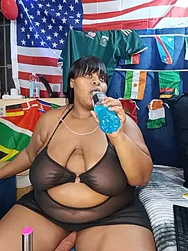 Snapshot of ChoklitBerryXX chatting on 06.26.26 ChoklitBerryXX online show from 06.26.26