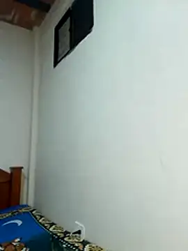 Evangeline Bonnet online show from 02.09.26