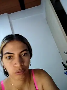 Evangeline Bonnet online show from 04.06.26