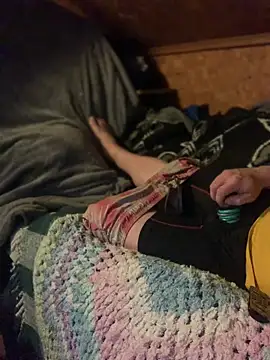 Snapshot of Ldnick69 chatting on 04.14.26 Ldnick69 online show from 04.14.26