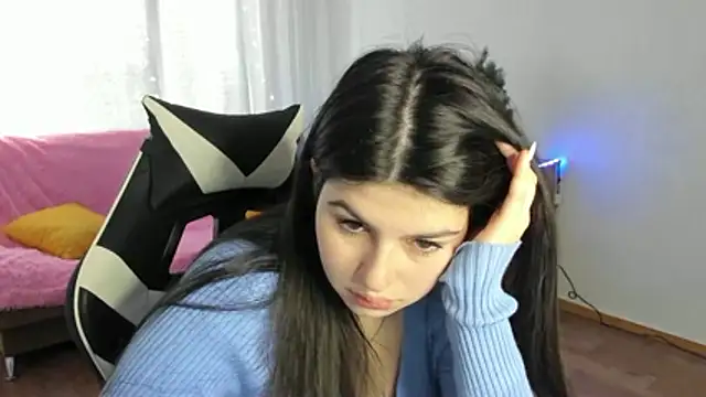 Snapshot of KisaModel chatting on 01.14.26 KisaModel online show from 01.14.26