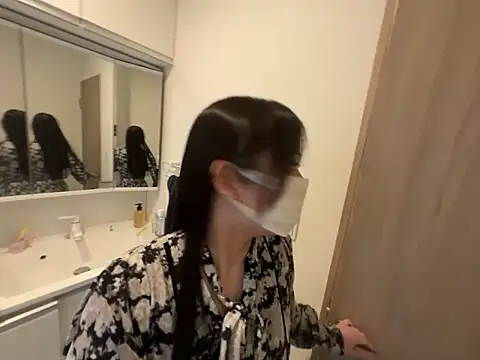 Gokujyo-Namanaka online show from 02.10.26