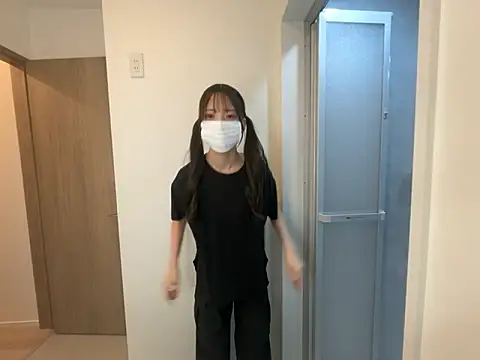 Snapshot of Gokujyo-Namanaka chatting on 05.18.26 Gokujyo-Namanaka online show from 05.18.26