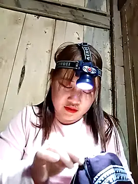 Snapshot of -myaa- chatting on 12.19.25 -myaa- online show from 12.19.25