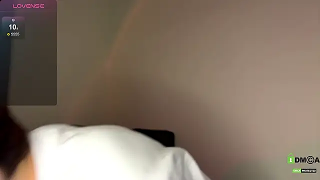 Snapshot of colestorm_ chatting on 12.13.25 colestorm online show from 12.13.25