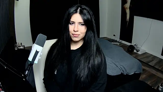 Snapshot of Nicole_Pars chatting on 03.01.26 Nicole Pars online show from 03.01.26