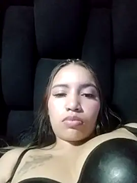 liliymike19 online show from 02.18.26