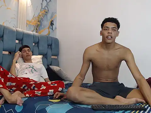 GOOD BOYS1 online show from 12.22.25