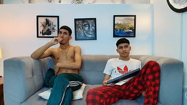 HORNY PRETTY online show from 04.16.26