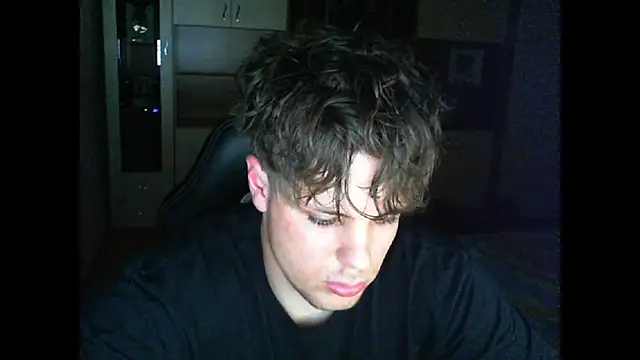 GymGuy0505 online show from 04.10.26