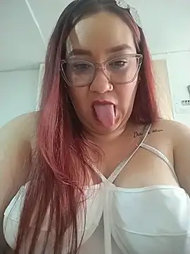 Snapshot of sharon_G chatting on 02.13.26 sharon G online show from 02.13.26