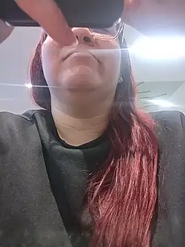 Snapshot of sharon_G chatting on 04.14.26 sharon G online show from 04.14.26