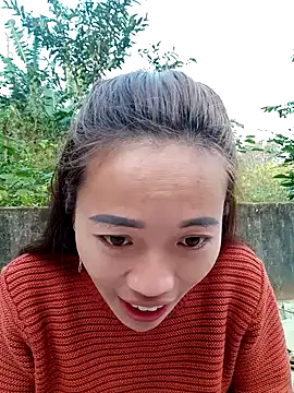 Snapshot of little-effy chatting on 01.12.26 little-effy online show from 01.12.26