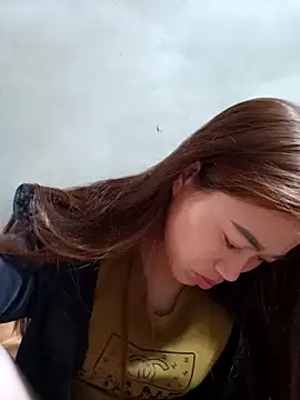 little-effy online show from 04.03.26