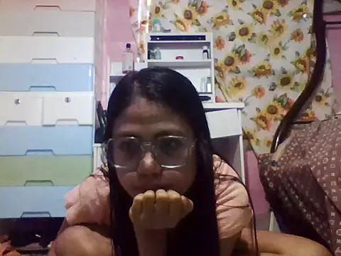 SexyApril online show from 12.21.25