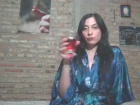 Snapshot of DommeVioleta chatting on 06.08.26 DommeVioleta online show from 06.08.26