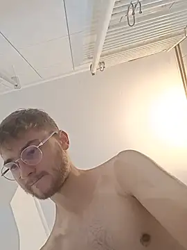 Max69690 online show from 07.06.26