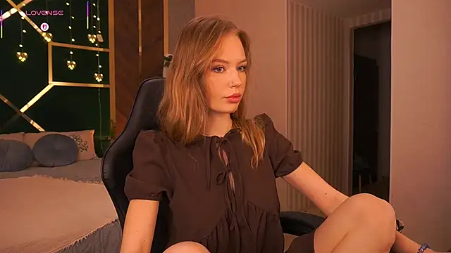 MollyyMayy online show from 02.23.26