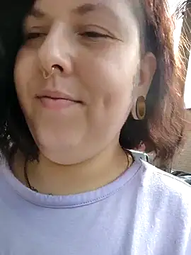 Divine Pouvoir online show from 02.24.26