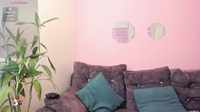 cloee 0 online show from 12.22.25