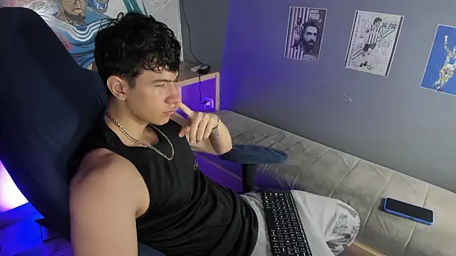 Criss Adams online show from 01.10.26