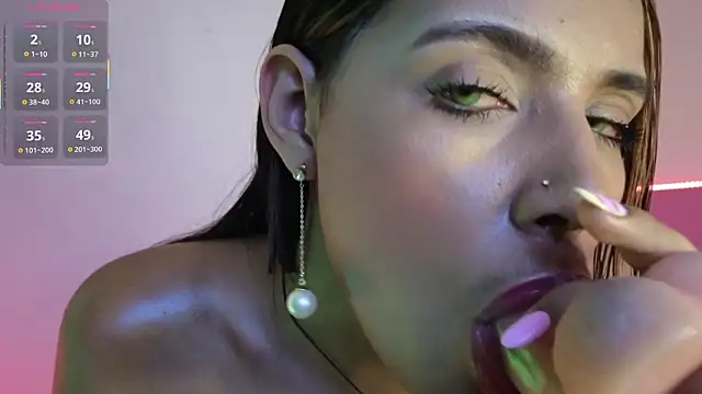 Cleohott778 online show from 02.12.26