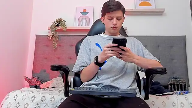 sebastamayo  online show from 03.05.26