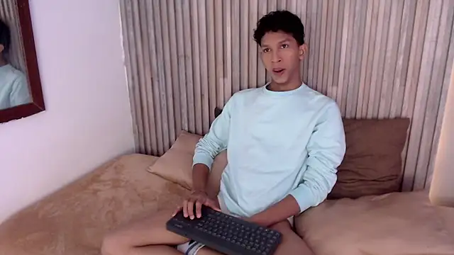 Snapshot of SmoothAlpha_ chatting on 01.09.26 SmoothAlpha online show from 01.09.26