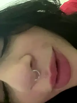 Snapshot of pudizinhaa_ chatting on 12.18.25 pudizinhaa online show from 12.18.25