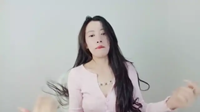 Snapshot of TXMIT chatting on 02.25.26 TXMIT online show from 02.25.26