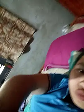 Snapshot of kat2026 chatting on 12.18.25 kat2026 online show from 12.18.25