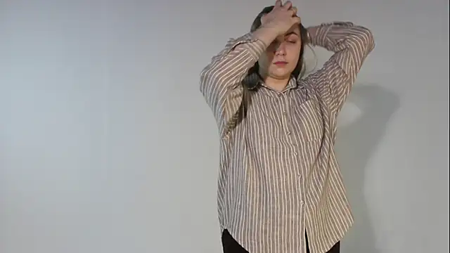 Snapshot of UmbraElaris chatting on 04.16.26 UmbraElaris online show from 04.16.26