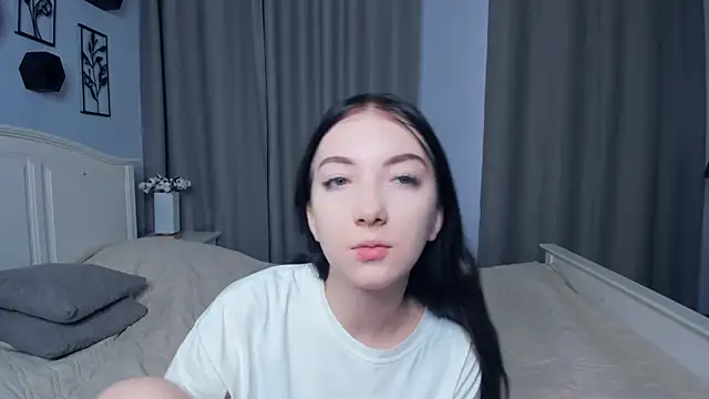 JanettVeld online show from 12.15.25