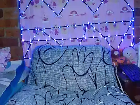 Snapshot of LunaVinxxen chatting on 02.12.26 LunaVinxxen online show from 02.12.26