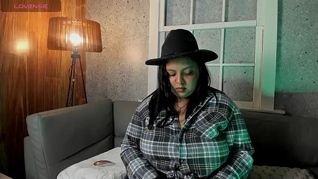 EVANGELIINE 21 online show from 01.08.26