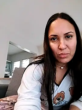Snapshot of Fatisexy88 chatting on 05.28.26 Fatisexy88 online show from 05.28.26