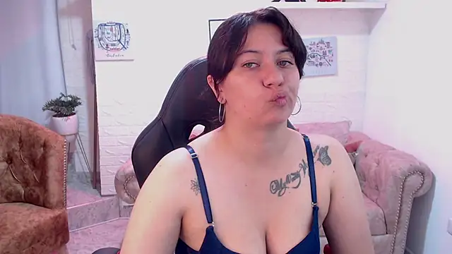 Snapshot of amanda_rousee chatting on 03.05.26 amanda rousee online show from 03.05.26