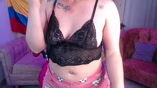 Snapshot of amanda_rousee chatting on 07.14.26 amanda rousee online show from 07.14.26