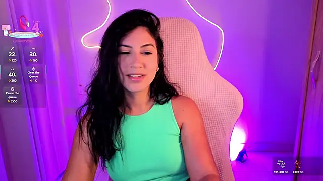 chloebum  online show from 04.13.26