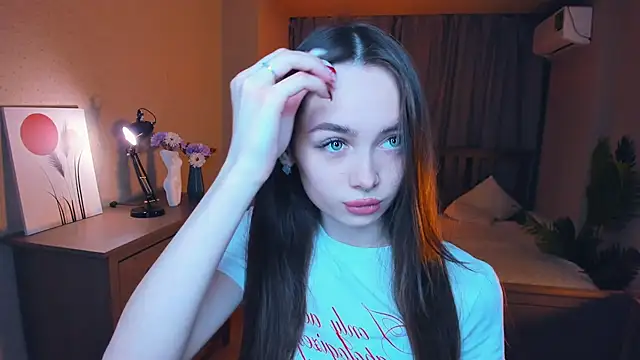 Snapshot of YvonneRobes chatting on 01.16.26 YvonneRobes online show from 01.16.26