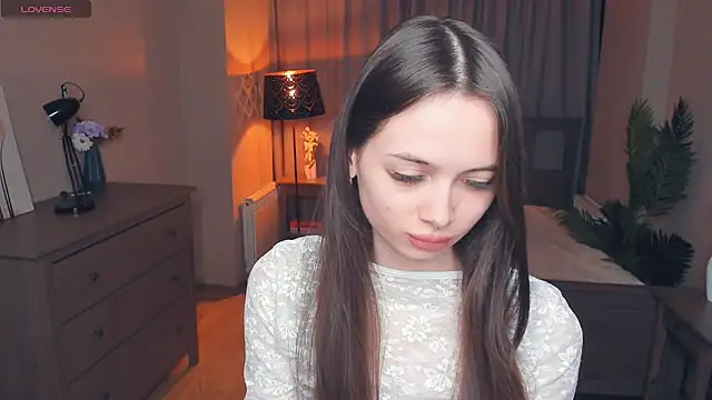 Snapshot of YvonneRobes chatting on 02.15.26 YvonneRobes online show from 02.15.26