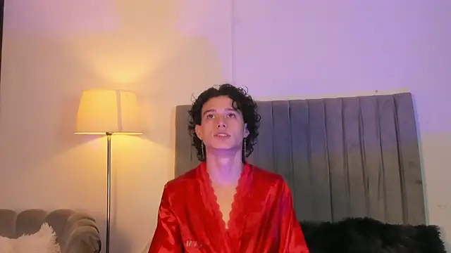 Im Perseo online show from 12.17.25