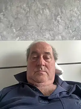Snapshot of csikar chatting on 07.19.26 csikar online show from 07.19.26