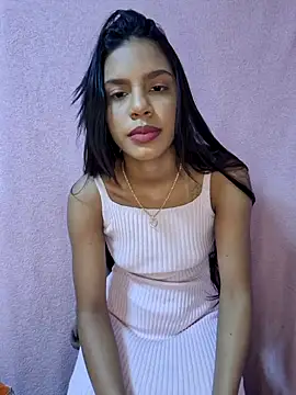 meenina veneno online show from 12.15.25