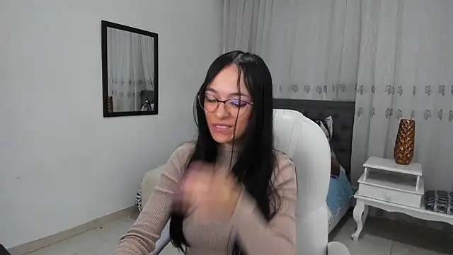 Victoria Piercee online show from 01.14.26