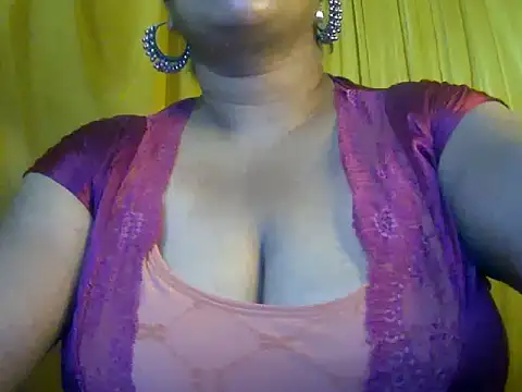 Snapshot of MISTI_KOLK chatting on 06.08.26 MISTI KOLK online show from 06.08.26