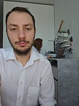 Lovebackground online show from 01.16.26