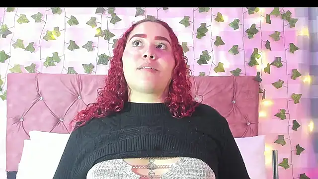 Snapshot of Ayla-marttinez chatting on 02.06.26 Ayla-marttinez online show from 02.06.26